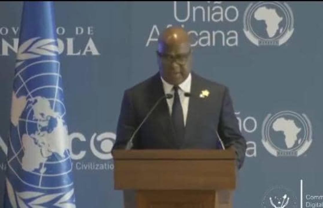 Le chef de l'Etat Félix-Antoine Tshisekedi Tshilombo à la Tribune du Forum de l’Alliance des civilisations des Nations Unies, à Luanda, en Angola