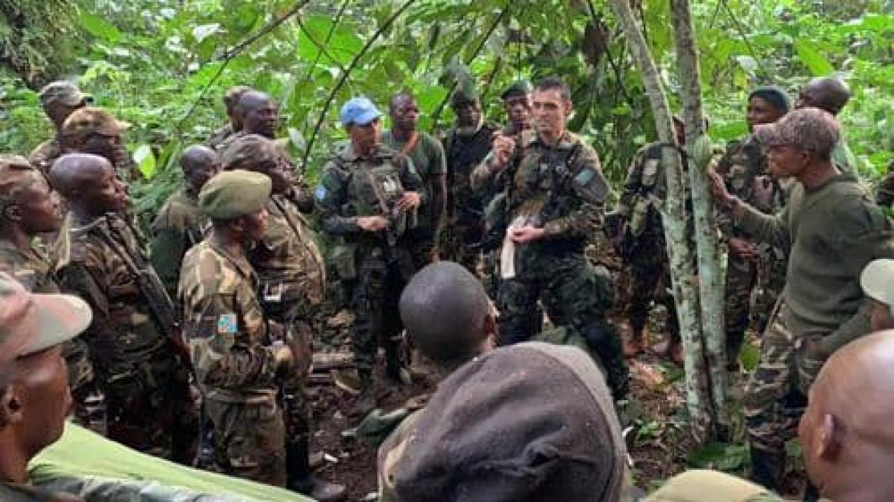 Une équipe d’instructeurs de la MONUSCO en pleine séance de formation avec les FARDC