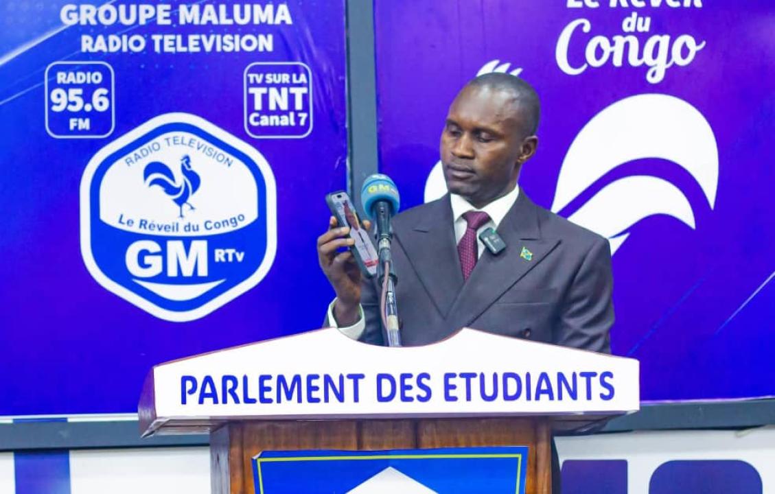 Le député national Samy AdubangoAwotho lors de son passage dans l'émission Parlement des étudiants.