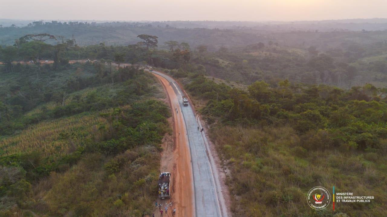 Les travaux de modernisation de la RN1, financés sur les ressources propres du gouvernement congolais, s’accélèrent pour la connexion entre l'Est et l'Ouest de la RDC [photo d'illustration]