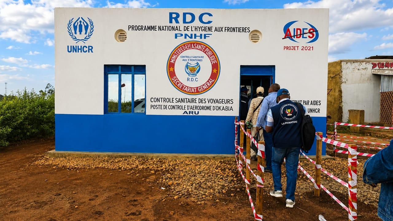 Un poste de contrôle sanitaire, à Aru, en RDC, à proximité de la frontière avec l'Ouganda.[© Pascal Mulegwa/RFI]