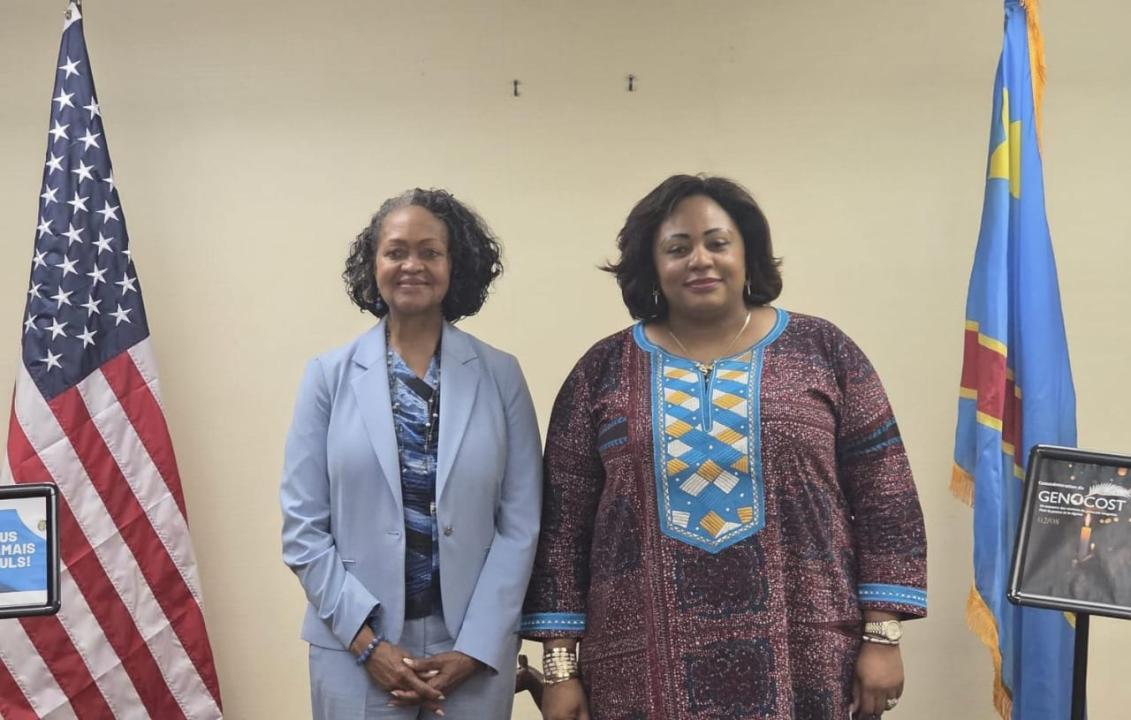 Florie Liser, présidente-directrice générale du Corporate Council on Africa, avec Yvette Kapinga Ngandu, ambassadrice de la RDC aux États-Unis, à Washington [photo d'illustration]