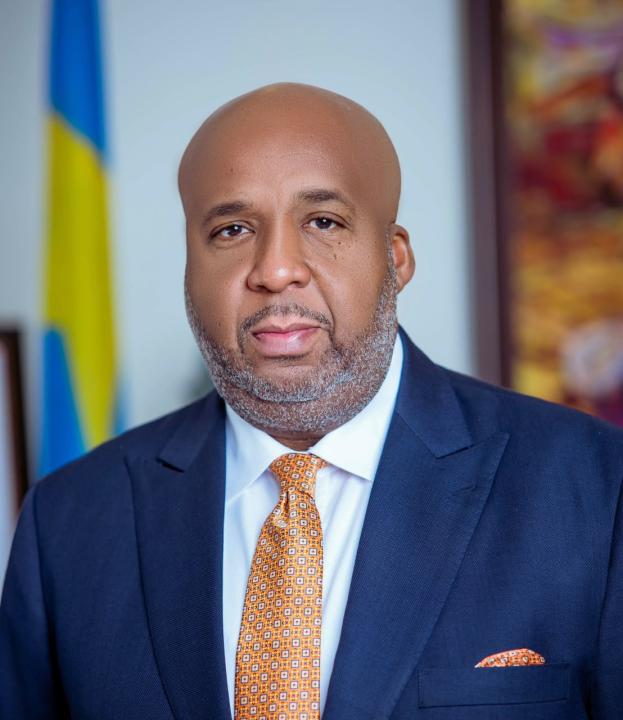 Molendo Sakombi, Ministre des Hydrocarbures