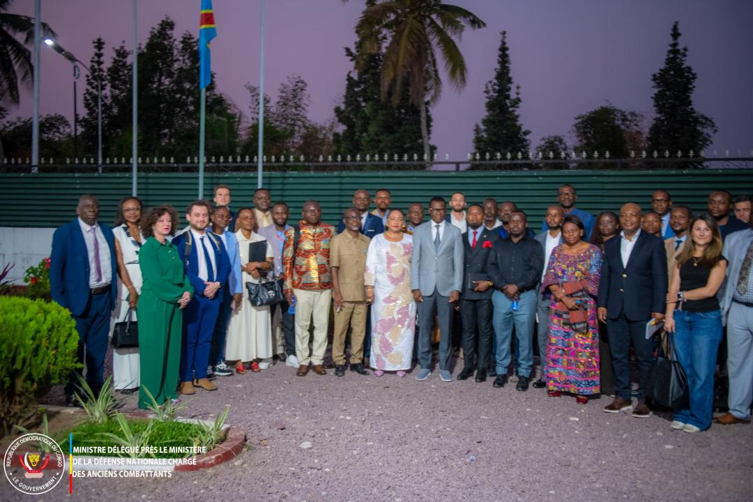 Le ministre délégué Eliezer Ntambwe et la délégation d'Interpeace, à Kinshasa [photo d'illustration]