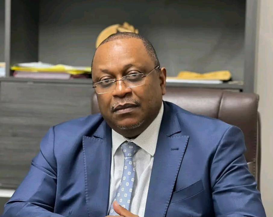 Dr Jean-Jacques MBUNGANI, médecin, ancien Ministre de la Santé publique, Hygiène et Prévention