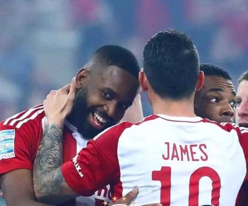 Cédric Bakambu lors d'une célébration de but à l'Olympiakos. [Photo d'illustration]
