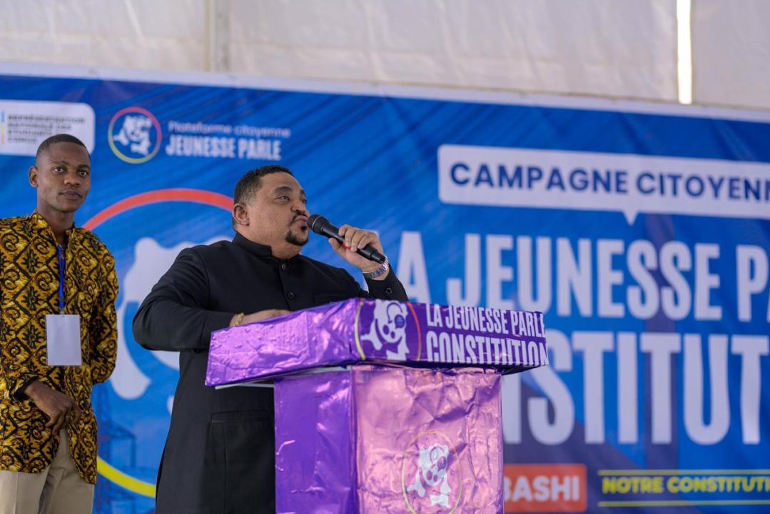 Serge Etenkun, Coordonnateur du mouvement politique “Jeunesse Parle”