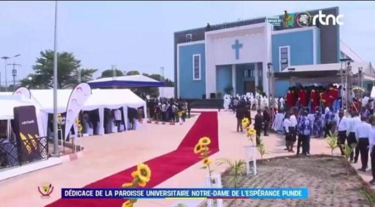 La messe de dédicace de la Paroisse Notre Dame de l'Espérance (PUNDE) à Mbujimayi