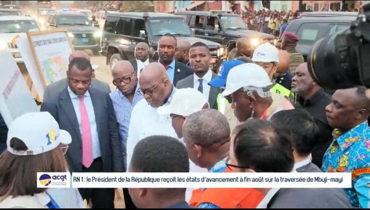 Le Chef de l'État Félix-Antoine Tshisekedi s'imprégnant des avancées des chantiers routiers à Mbujimayi