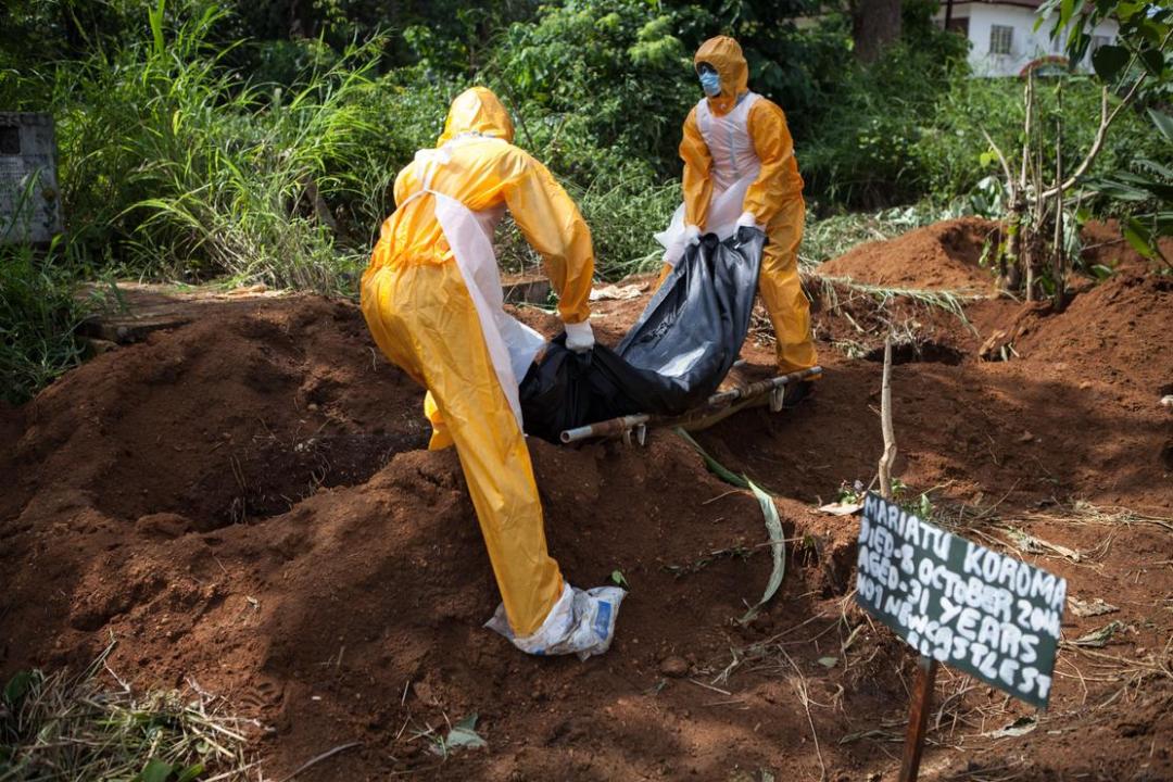 Enterrement d’une personne contaminée [photo d'illustration] 