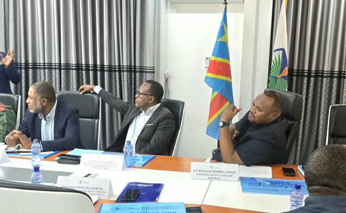 Le Gouverneur de Kinshasa Daniel Bumba Lubaki, lors de la présentation du nouveau plan de circulation de Kinshasa