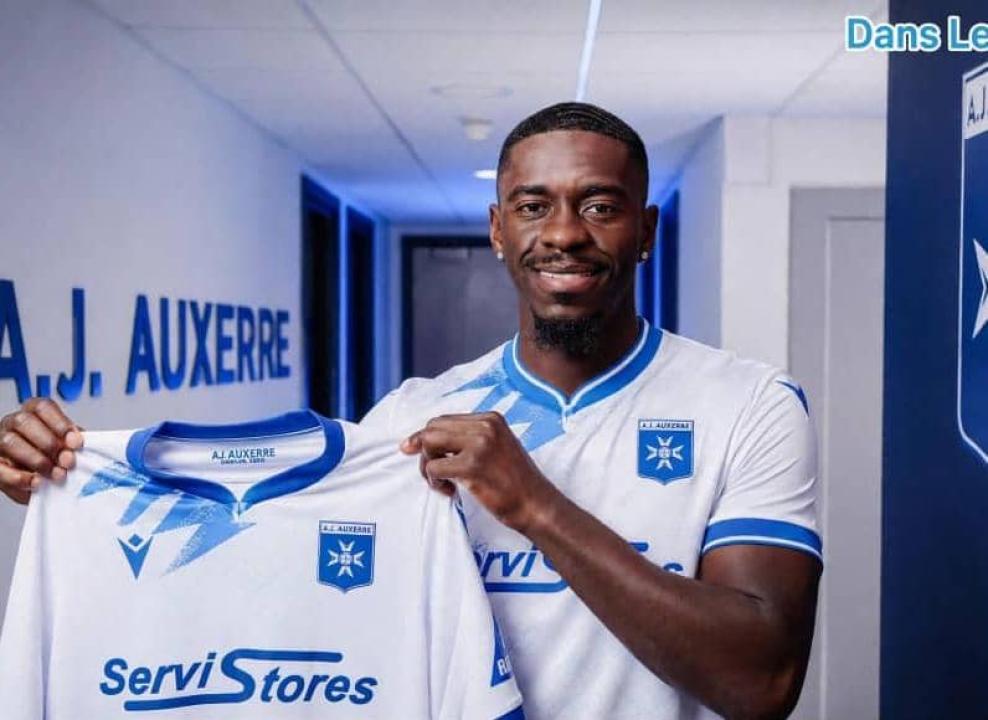 Axel Tuanzebe à l'AJ Auxerre.