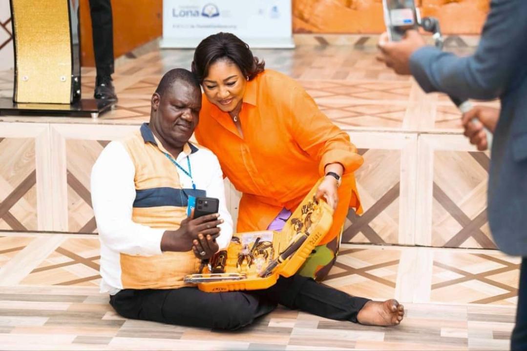 Dénise Nyakeru Tshisekedi avec un PVH à Mbuji-Mayi