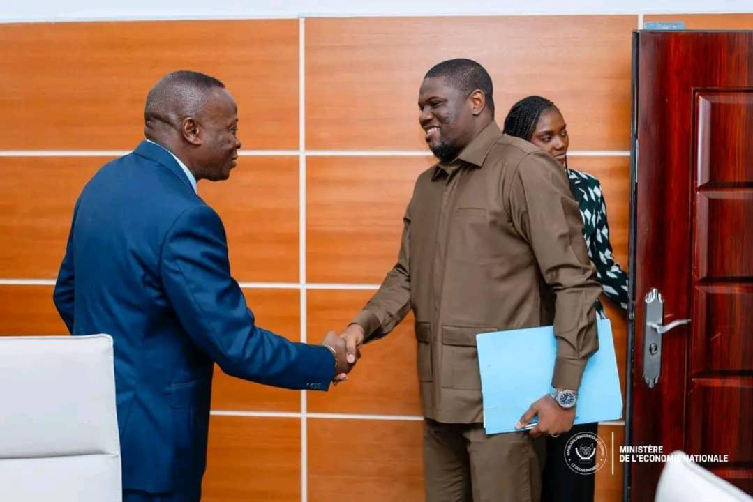 Le VPM de l'Économie nationale, Daniel Mukoko Samba et le gouverneur du Kongo Central Grace Bilolo