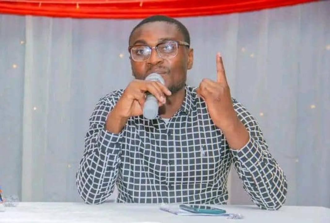 Patient Komayombi, activiste prodémocratie et défenseur des droits humains