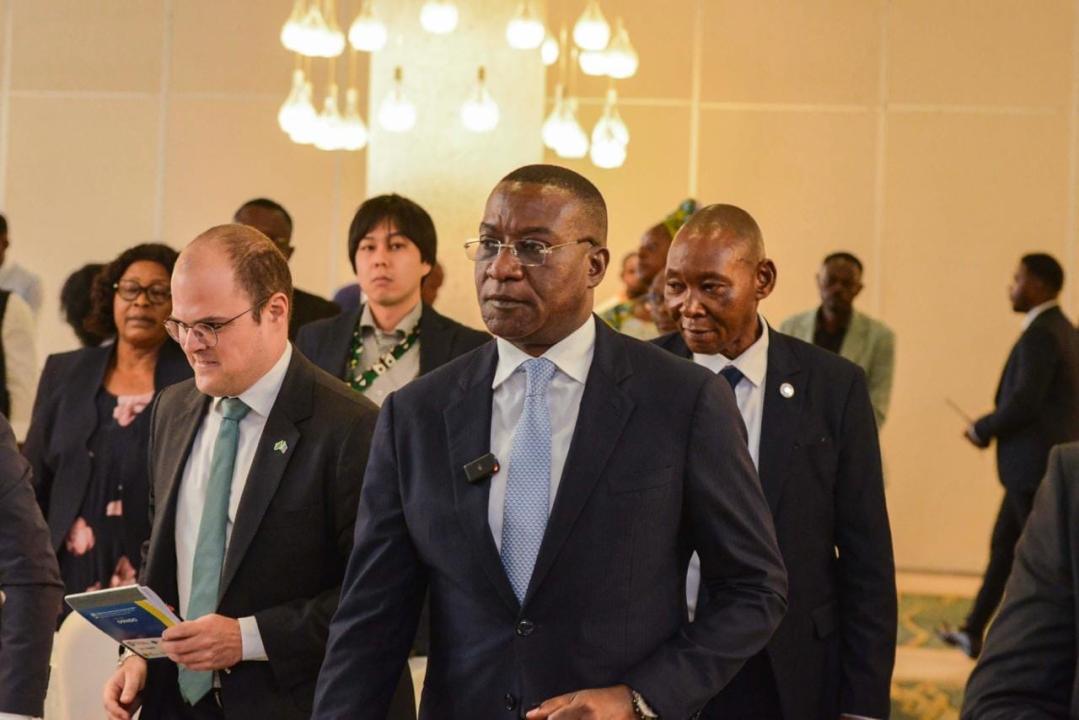 Le ministre du Plan, Guylain Nyembo, et les ambassadeurs accrédités à Kinshasa [photo d'illustration]