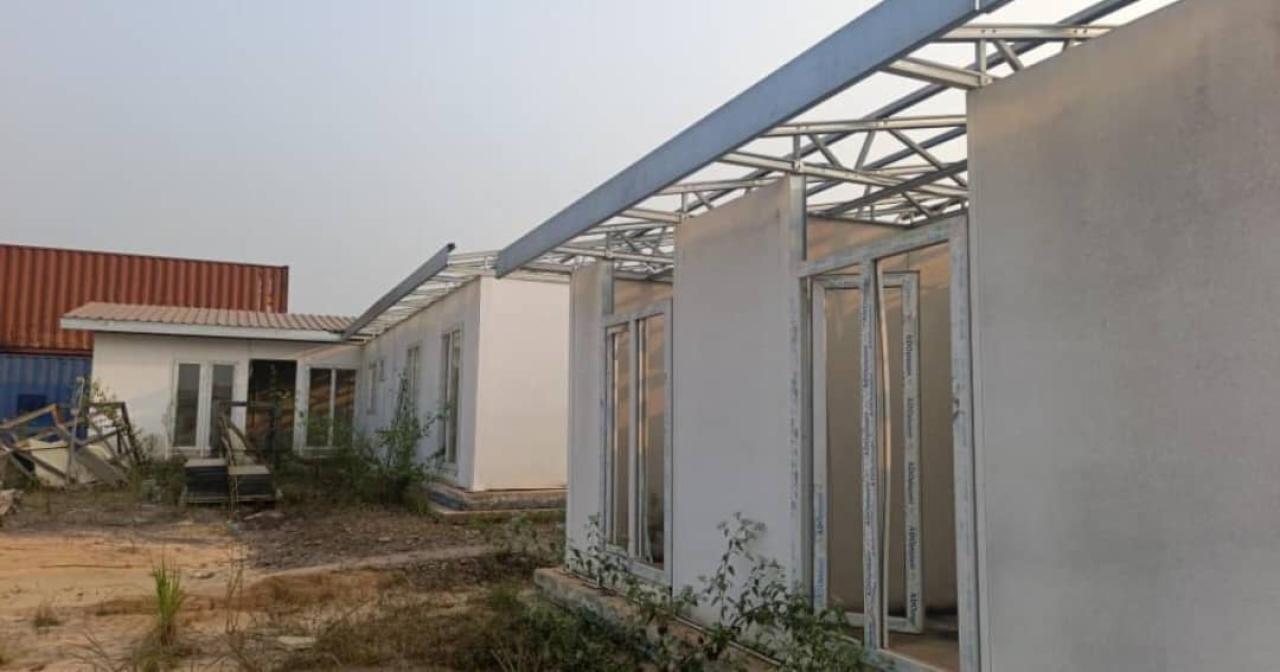 Vue du site Mukilango où la construction de 1000 logements destinés au sinistrés de Matadi Kibala sont à l'abandon