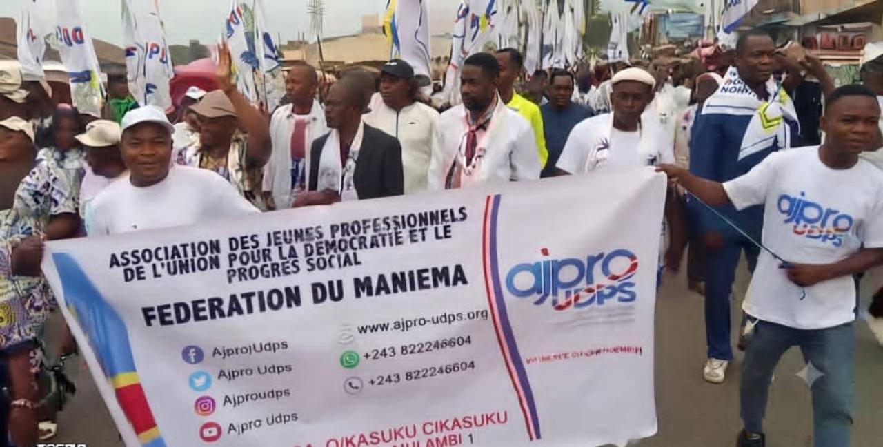 Les manifestants de la marche de l'UDPS dans les rues de Kindu ce mardi 22 septembre 2026