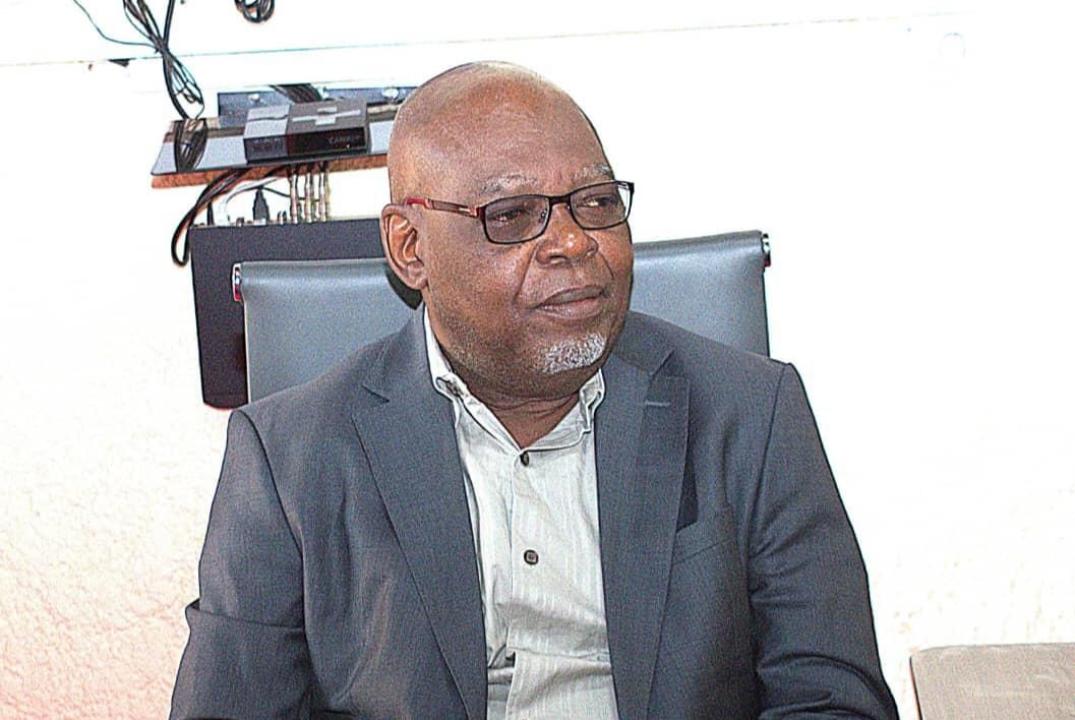 Nicaise Kibel'Bel Oka, journaliste d’investigation en RDC, et directeur du journal Les Coulisses