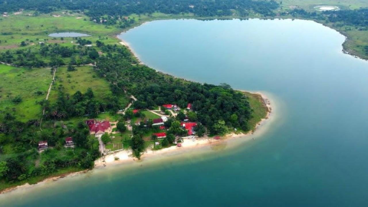 Lac Munkamba, au cœur du différend sur les limites administratives entre le Kasaï-Central et le Kasaï-Oriental.