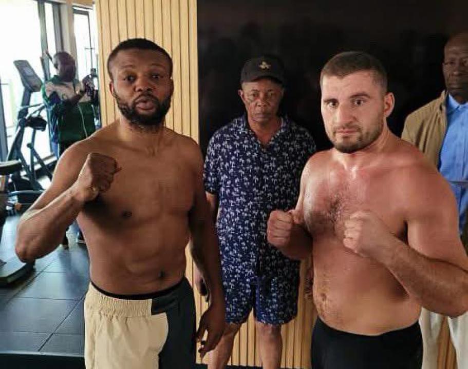 Le boxeur congolais Junior MAKABU ILUNGA et le Géorgien Irakli ALANIDZE à Kolwezi