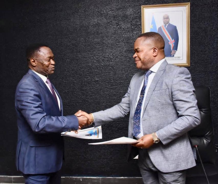 La Cour constitutionnelle de la RDC signe un accord médical pour couvrir ses juges, ses agents et leurs dépendants